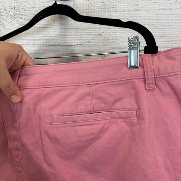 A New Approach Plus Size Pink Mid-Rise Midi Shorts Size 18 - Picture 6 of 8